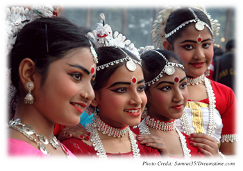 Teenage girls in India in ceremonial dress